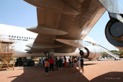 Longreach 747 006.jpg