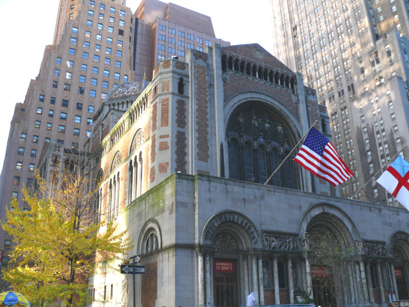 fifth ave street corner