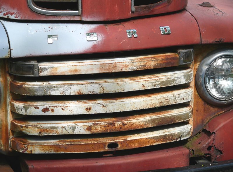 ford grille
