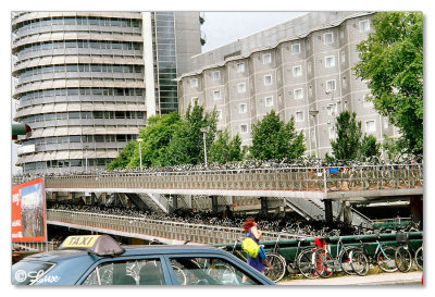 Cycle stand near railway station1.jpg