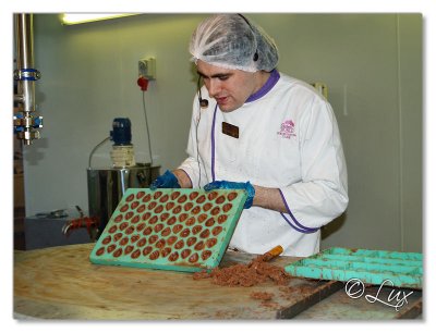 Hand Made Chocolate Demo (15).JPG