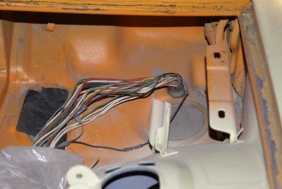 914-6 Wiring Harness Removal - Photo 9