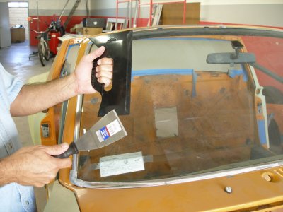 914 Windshield Removal - Photo 1