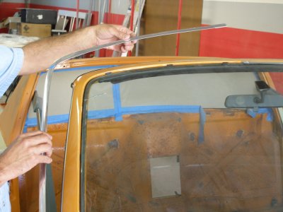 914 Windshield Removal - Photo 4