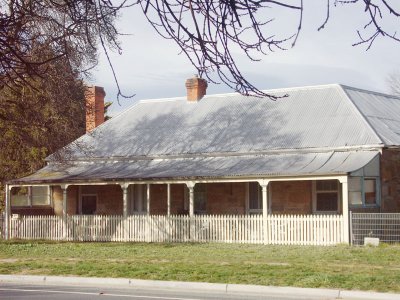 Another old house in Bungendore