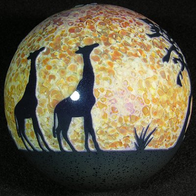 A huge and stunning marbles that whisks you off to the African savanna.