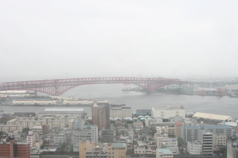 搭地下鐵去海遊館經過呢條橋