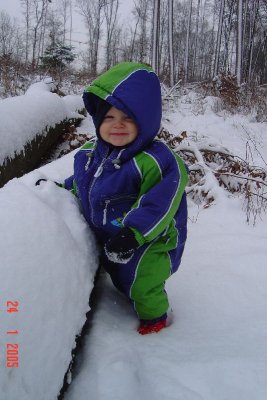 050124-Julian im Schnee