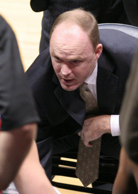 Chicago head coach Scott Skiles during a timeout