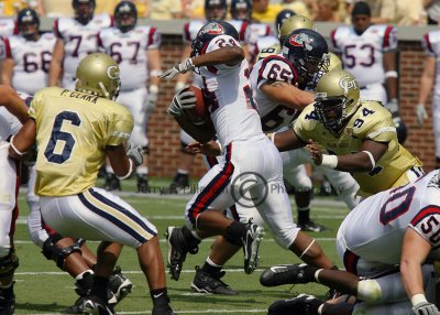 Bulldog RB Chris Evans hits a hole