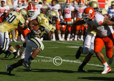 Yellow Jacket RB Choice looks for daylight against the Tiger defense
