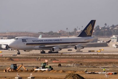 Singapore Airlines Cargo 747-400 - Taxiing To Parking