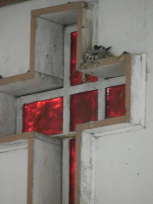 Nesting at the cross