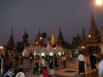 Shwedagon Paya at Night