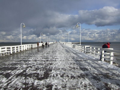 G30A Sopot Pier in snow.JPG