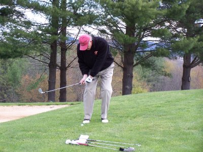Don Gilley Shows his Chipping Method