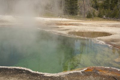 Yellowstone's bottomless pool