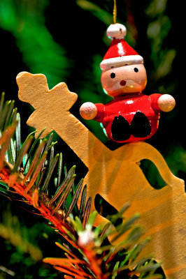 BassJazzSanta_Ornament.jpg