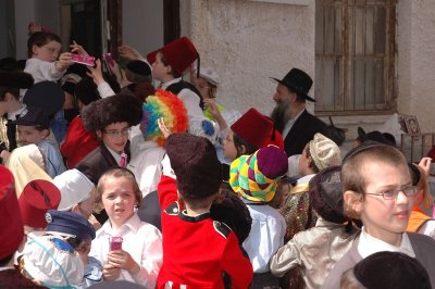 Bnei Brak, Purim 2006