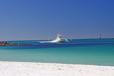 No Wake Zone