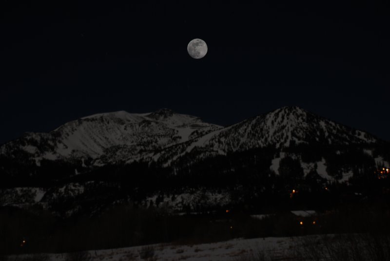 Mmth Mtn Full Moon