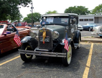 NKCMO Car Show
Notice the rubber chicken?