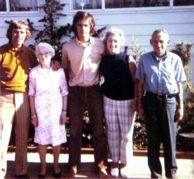 This is an interesting picture. It was given me by my granbd aunt Ruth Heinz. It looks to have been taken sometime in the early to mid 1970's. From left to right as shown are: Carl Heinz, Helen Grinstead Allen Mann, Ken Heinz, Ruth Elizabeth Mann Heinz, & Robert Thomas Mann.