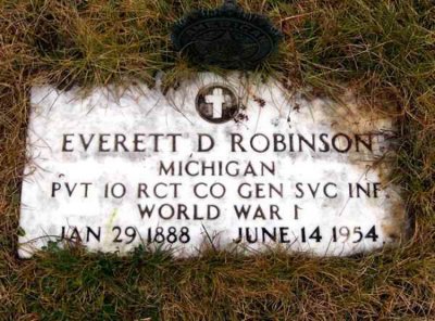 Headstone for Everett Daniel Robinson. He is buried in Forrest Home Cemetery, Newbrry, Luce County Michigan. 