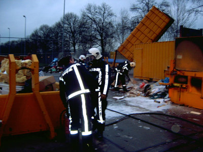 Containerbrand aanbiedstation