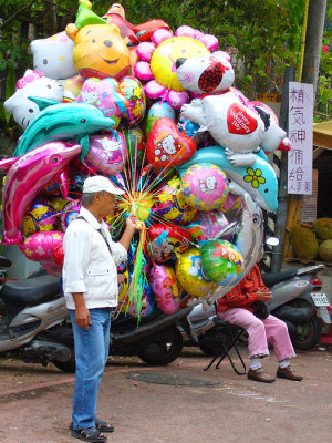 P1010214small.jpg