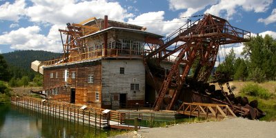 Sumpter, OR gold mining dredge