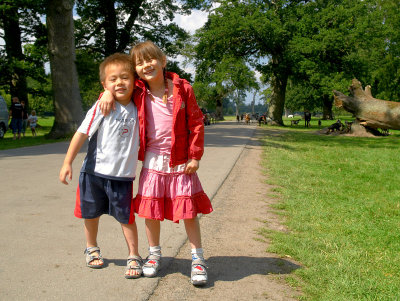 2007-07-22 Oliver and Nicole in Zoo