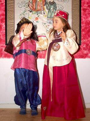 Oliver and Nicole in hanbok