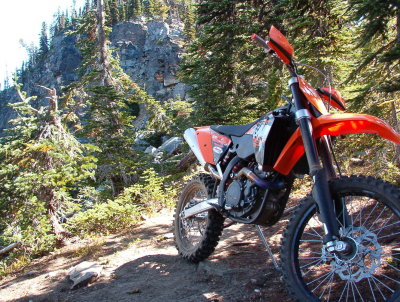 KTM 505 XCF in Pacific NW Cascade Mountains