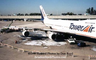 1998 - Tower Air Cargo B747-259BM N621FF wing fire