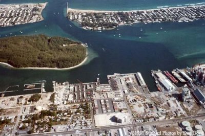 1981 - Aerial view of Coast Guard Station Lake Worth Inlet on Peanut Island