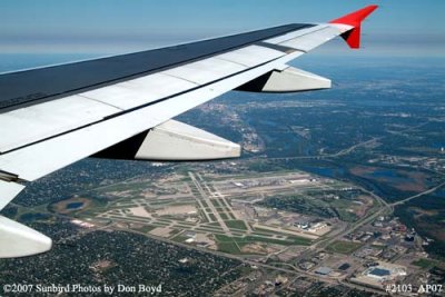 2007 - aerial view of Minneapolis-St. Paul International Airport aviation stock photo #2103