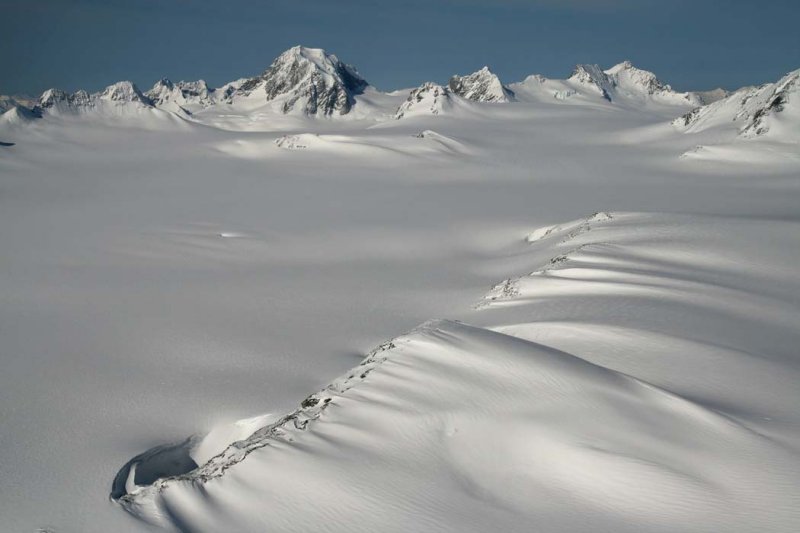 Monarch Icefield:  View NW To Cerberus <br>(MonarchIceFld040307-_180.jpg)