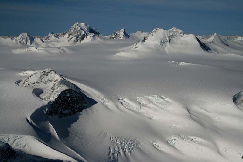 Cerberus & Monarch Icefield, View SW <br>(MonarchIceFld040307-_190.jpg)