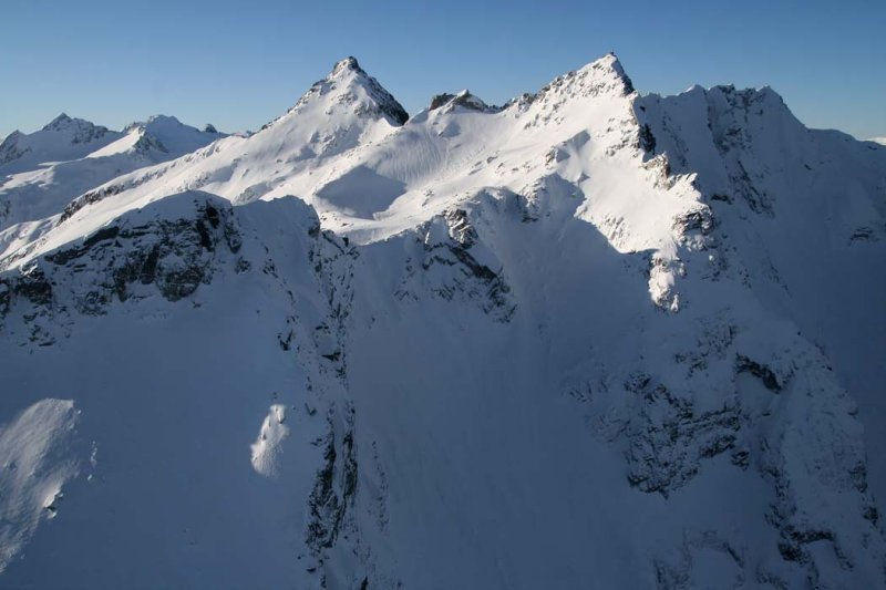 L to R:  Napeequa, Pt  7529, Cirque Mt <br>(Napeequa120807-_32.jpg)