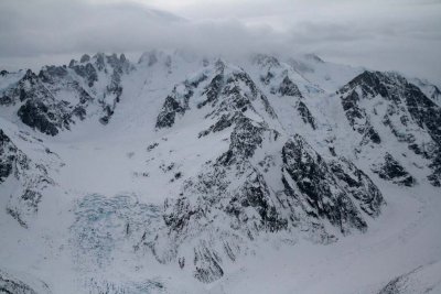 Radiant/Scimitar Glacier Confluence, View S (W122806--_0263.jpg)