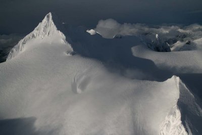Shuksan, Summit Tower & Upper Sulphide Glacier (Shuksan022607-_117.jpg)
