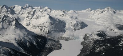 Jacobsen Glacier  Panorama  (MonarchIceFld040307-_251-250Padj.jpg)