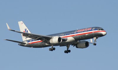 Winglet equiped AA 757 approaching JFK 4R