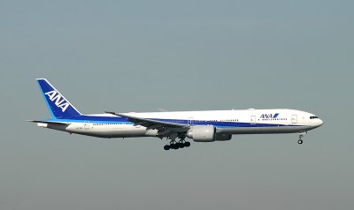 All Nippon 777-300 approaching JFK 4L