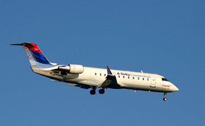 Comair CRJ in DL colour