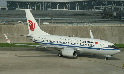 CA 737-700 with winglet