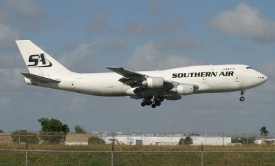 Southern Air uses converted 747-300 cargo plane