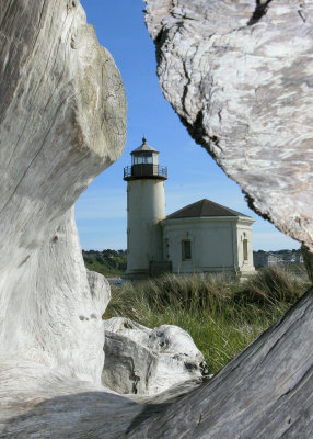 Flew to Portland for the 3-day weekend.  Once again, I photographed the Coquille River lighthouse.