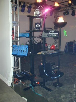2001-11-01_LDI_0059_PB030729.JPG